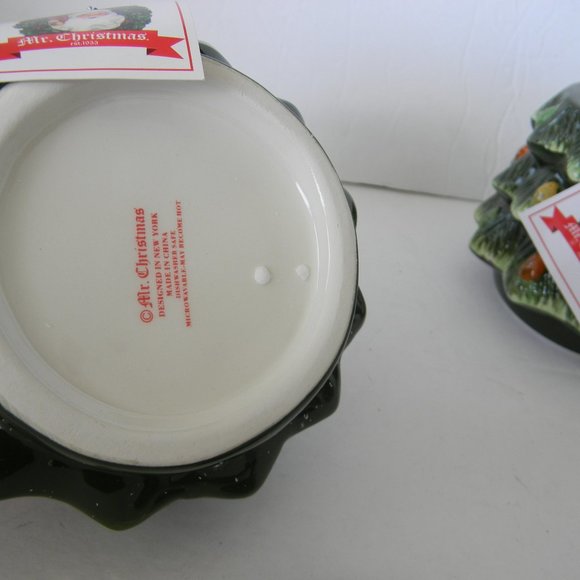 NWT Mr. Christmas Set of 2 16-oz Nostalgic Mugs w/ Lids & Spoons TREES - Picture 6 of 6